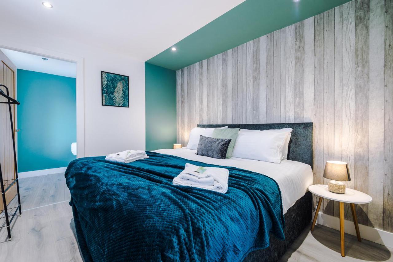 Rest & Recharge At The Station Apartments Manchester Exterior foto