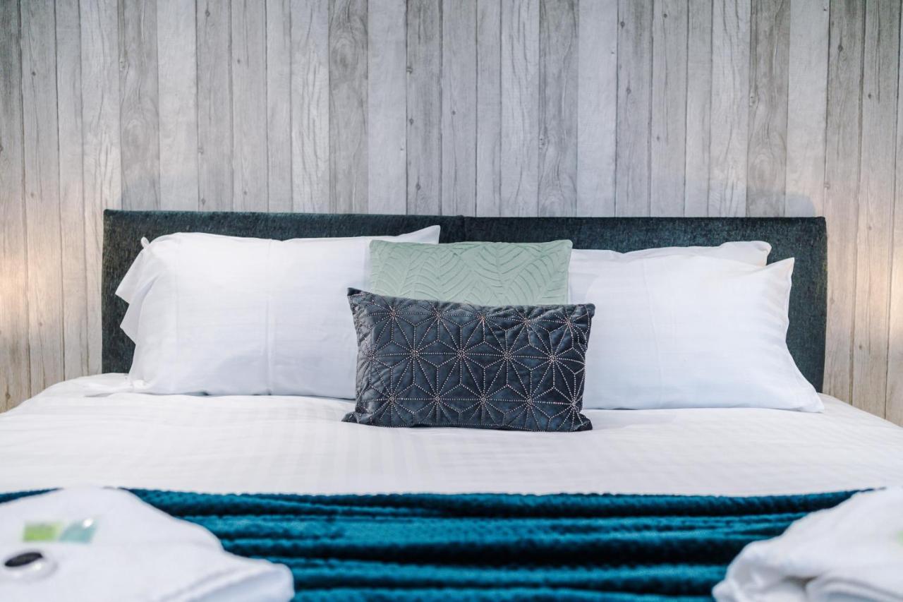 Rest & Recharge At The Station Apartments Manchester Exterior foto
